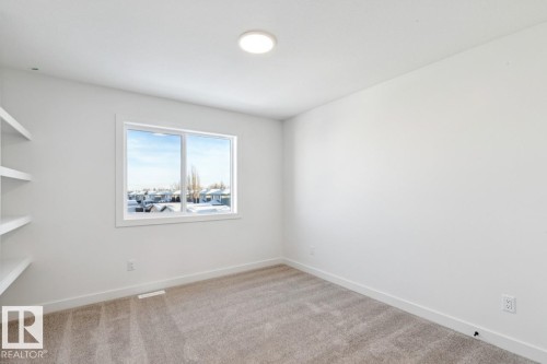 1525 Grant Way, Edmonton, AB - Indoor Photo Showing Other Room