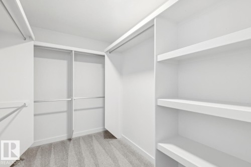 1525 Grant Way, Edmonton, AB - Indoor With Storage