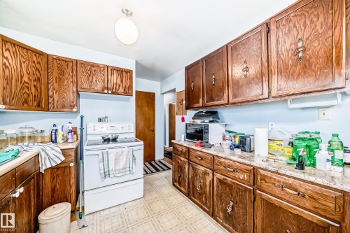 13444 61 Street, Edmonton, AB - Indoor Photo Showing Kitchen