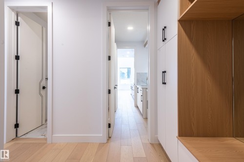 Corridor featuring light wood finished floors - 43 Eldridge Point(E), St. Albert, AB - Indoor Photo Showing Other Room