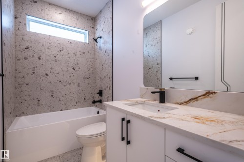 Full bath with shower / washtub combination and vanity - 43 Eldridge Point(E), St. Albert, AB - Indoor Photo Showing Bathroom