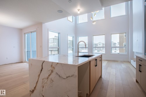 43 Eldridge Point(E), St. Albert, AB - Indoor Photo Showing Kitchen