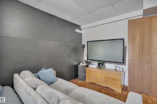 4314 39 Avenue, Leduc, AB - Indoor Photo Showing Other Room