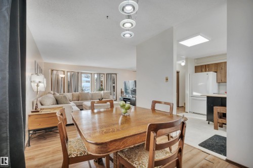 4314 39 Avenue, Leduc, AB - Indoor Photo Showing Dining Room