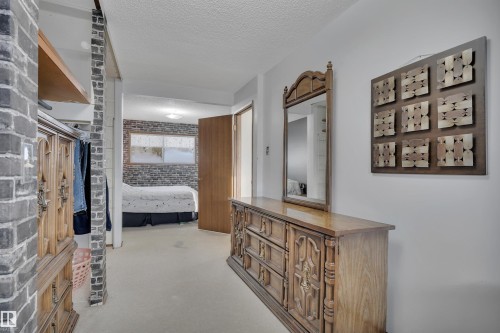 4314 39 Avenue, Leduc, AB - Indoor