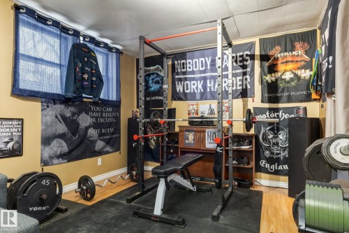 11844 96 Street, Edmonton, AB - Indoor