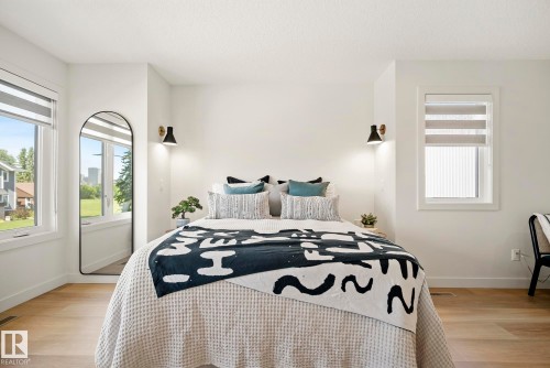 8803 Strathearn Drive, Edmonton, AB - Indoor Photo Showing Bedroom