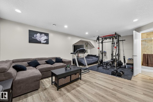 3 1920 Millwoods Road E, Edmonton, AB - Indoor Photo Showing Gym Room