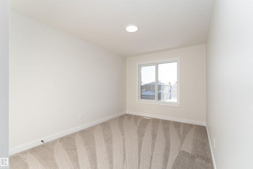 6 Tenuto Link, Spruce Grove, AB - Indoor Photo Showing Other Room