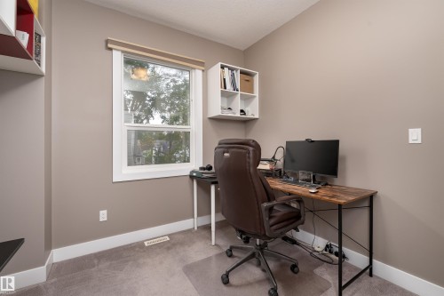 10706 67 Avenue, Edmonton, AB - Indoor Photo Showing Office