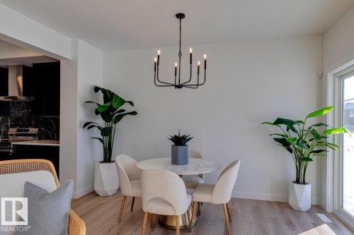 1530 Grant Way, Edmonton, AB - Indoor Photo Showing Dining Room