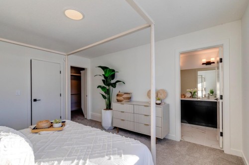 1530 Grant Way, Edmonton, AB - Indoor Photo Showing Bedroom