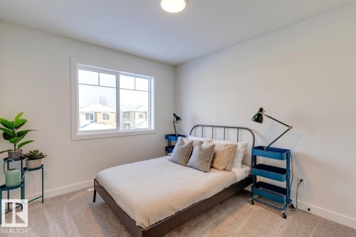 1530 Grant Way, Edmonton, AB - Indoor Photo Showing Bedroom