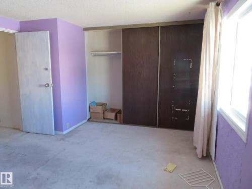 155 Woodborough Way, Edmonton, AB - Indoor