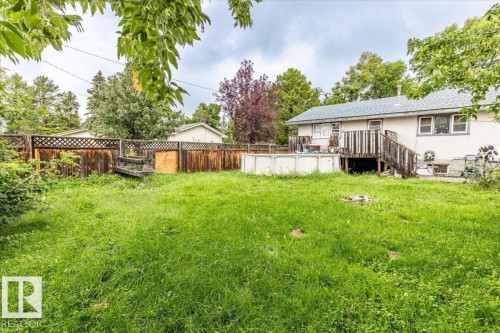 5116 52 St, Warburg, AB - Outdoor With Backyard