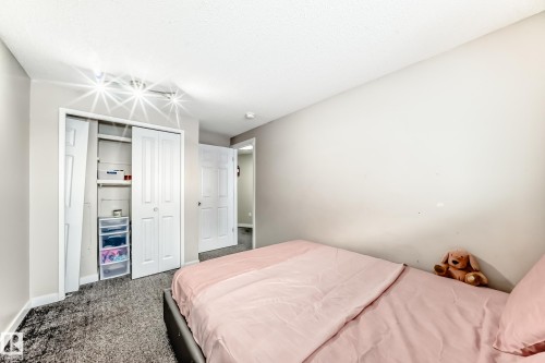72 Howson Crescent, Edmonton, AB - Indoor Photo Showing Bedroom