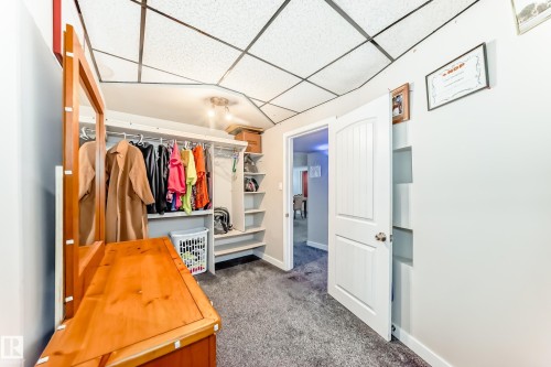 72 Howson Crescent, Edmonton, AB - Indoor Photo Showing Other Room