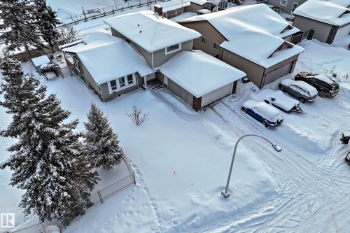 72 Howson Crescent, Edmonton, AB - Outdoor