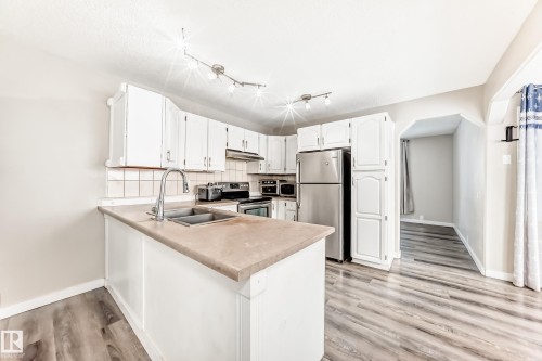 72 Howson Crescent, Edmonton, AB - Indoor Photo Showing Kitchen With Double Sink