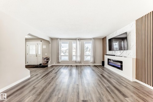 72 Howson Crescent, Edmonton, AB - Indoor With Fireplace
