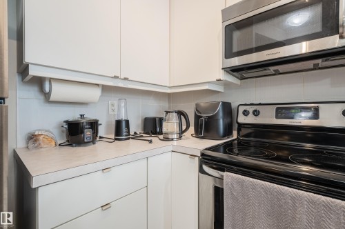 102 2590 Anderson Way, Edmonton, AB - Indoor Photo Showing Kitchen