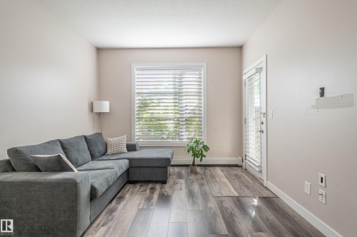 102 2590 Anderson Way, Edmonton, AB - Indoor Photo Showing Living Room