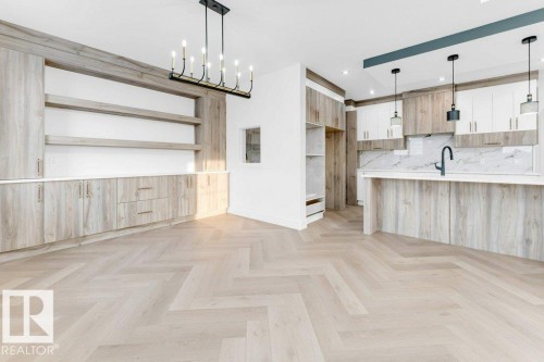 16840 33 Avenue, Edmonton, AB - Indoor Photo Showing Kitchen With Upgraded Kitchen