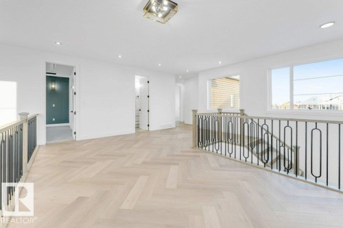 16840 33 Avenue, Edmonton, AB - Indoor Photo Showing Other Room