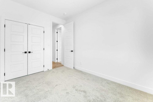 16840 33 Avenue, Edmonton, AB - Indoor Photo Showing Other Room