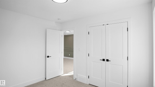 711 31 Avenue, Edmonton, AB - Indoor Photo Showing Other Room