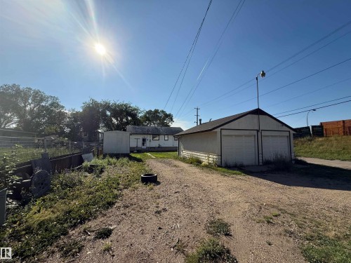 12425 126 Street, Edmonton, AB - Outdoor