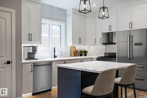 11633 St Albert Trail, Edmonton, AB - Indoor Photo Showing Kitchen With Upgraded Kitchen
