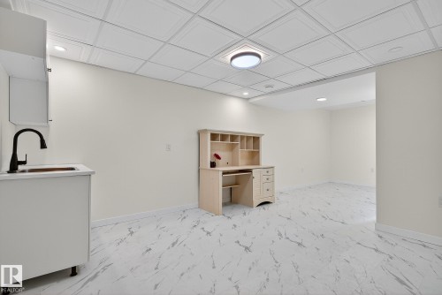 22015 85 Ave, Edmonton, AB - Indoor Photo Showing Other Room