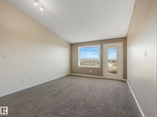 423 1520 Hammond Gate, Edmonton, AB - Indoor Photo Showing Other Room