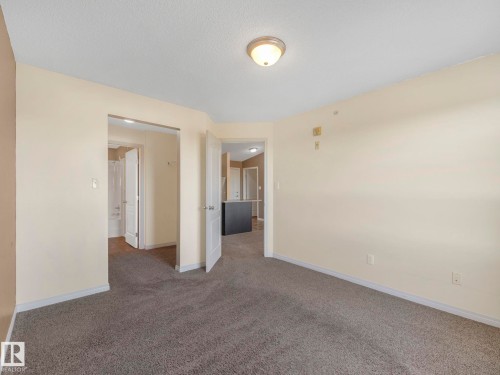 423 1520 Hammond Gate, Edmonton, AB - Indoor Photo Showing Other Room