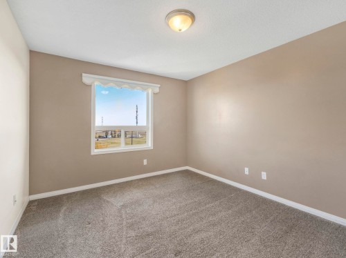 423 1520 Hammond Gate, Edmonton, AB - Indoor Photo Showing Other Room