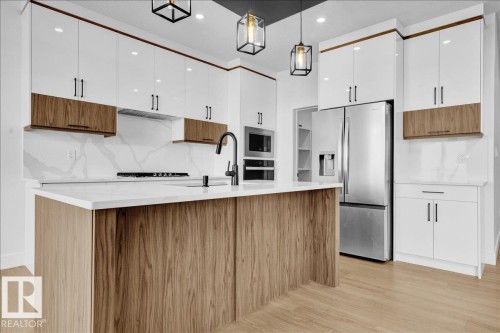 6 Edgefield Way, St. Albert, AB - Indoor Photo Showing Kitchen