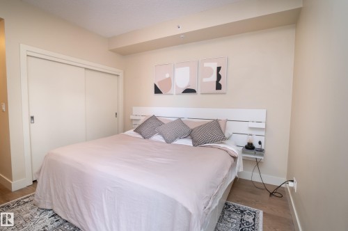 304 11933 Jasper Avenue, Edmonton, AB - Indoor Photo Showing Bedroom
