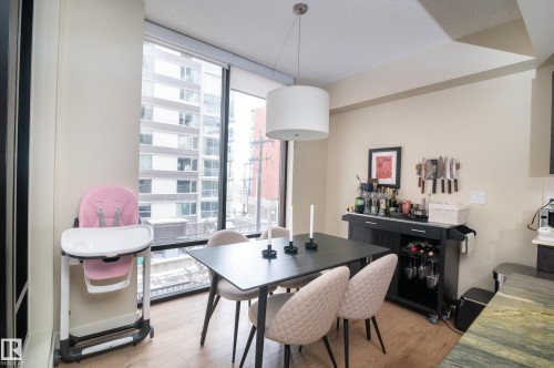 304 11933 Jasper Avenue, Edmonton, AB - Indoor