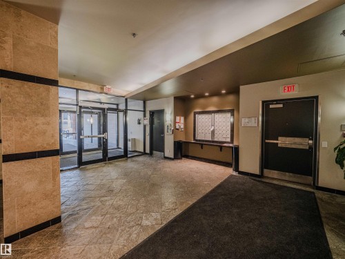 304 11933 Jasper Avenue, Edmonton, AB - Indoor