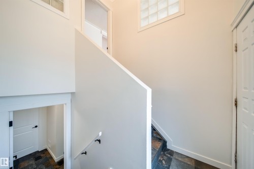 18851 99A Avenue Nw, Edmonton, AB - Indoor Photo Showing Other Room