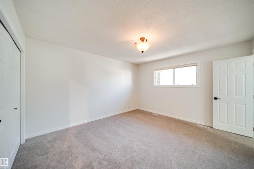 18851 99A Avenue Nw, Edmonton, AB - Indoor Photo Showing Other Room