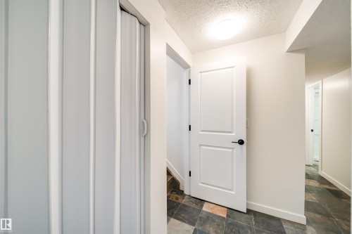 18851 99A Avenue Nw, Edmonton, AB - Indoor Photo Showing Other Room