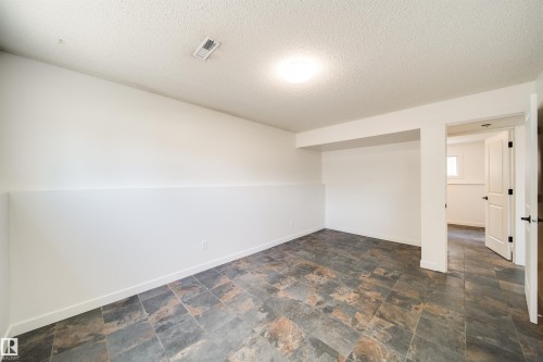 18851 99A Avenue Nw, Edmonton, AB - Indoor Photo Showing Other Room