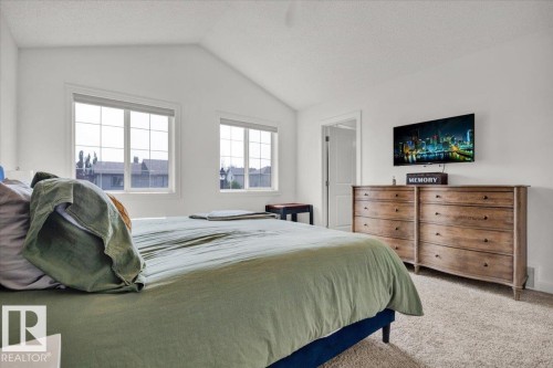 1404 Latta Court, Edmonton, AB - Indoor Photo Showing Bedroom