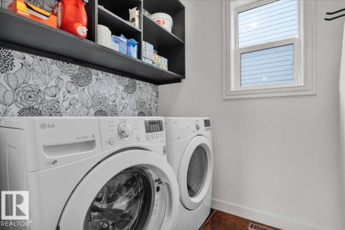 1404 Latta Court, Edmonton, AB - Indoor Photo Showing Laundry Room