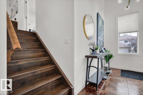 1404 Latta Court, Edmonton, AB - Indoor Photo Showing Other Room