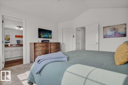 1404 Latta Court, Edmonton, AB - Indoor Photo Showing Bedroom
