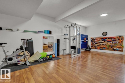 1404 Latta Court, Edmonton, AB - Indoor