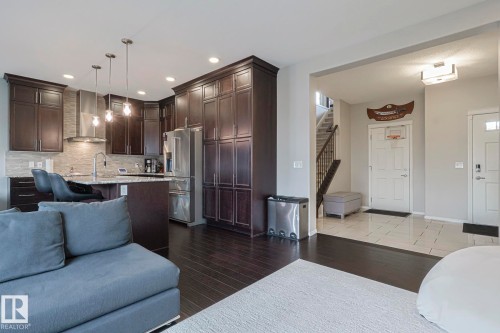 17135 47 Street, Edmonton, AB - Indoor Photo Showing Other Room